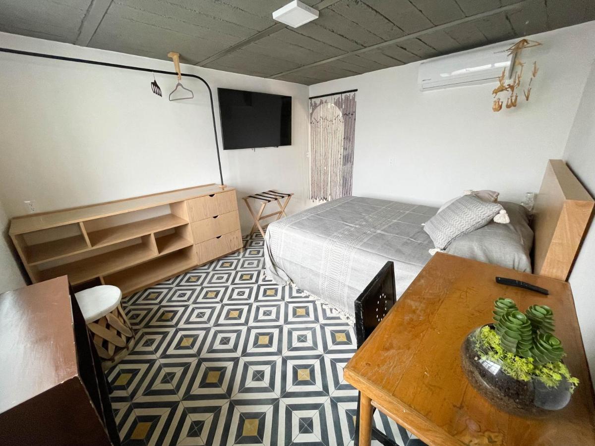 מלון גואדלחארה Casa Blanco By Barrio Mexico מראה חיצוני תמונה