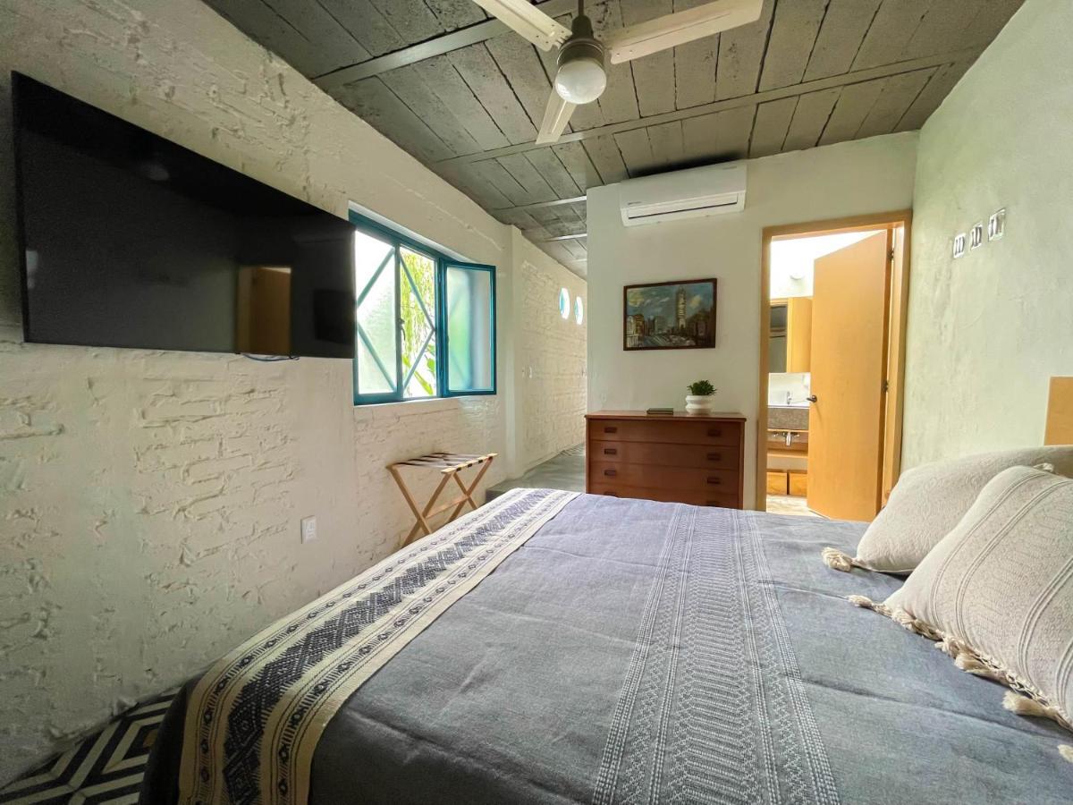 מלון גואדלחארה Casa Blanco By Barrio Mexico מראה חיצוני תמונה