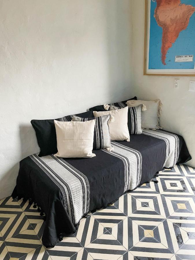 מלון גואדלחארה Casa Blanco By Barrio Mexico מראה חיצוני תמונה