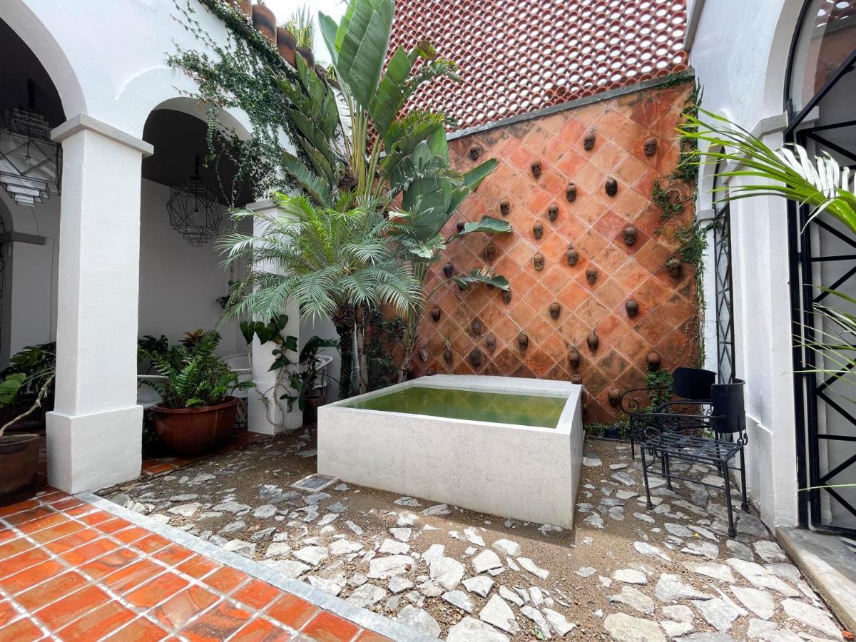 מלון גואדלחארה Casa Blanco By Barrio Mexico מראה חיצוני תמונה
