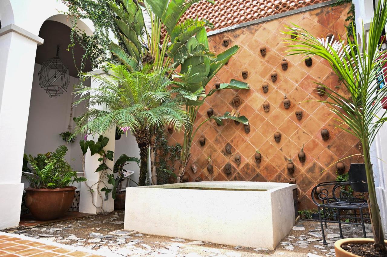 מלון גואדלחארה Casa Blanco By Barrio Mexico מראה חיצוני תמונה